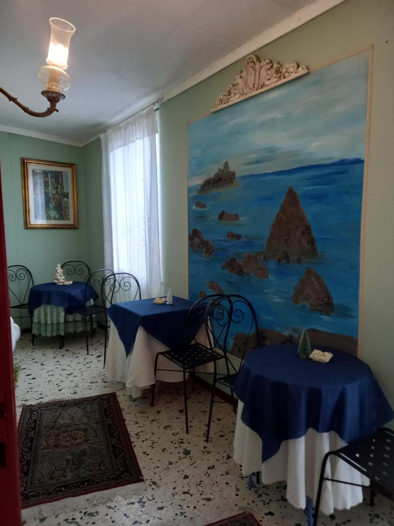 Sicilia In Miniatura "L'Atelier Dell'Etna" Acomodação com café da manhã Zafferana Etnea Exterior foto